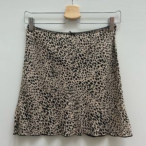BRAND NEW LEOPARD SKIRT BRANDY MELVILLE